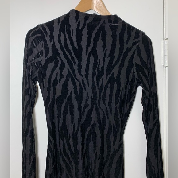 🖤 Get Ready to Roar! Naked Wardrobe Black Tiger Burnout Long Sleeve Jumpsuit 🖤 - Picture 6 of 16